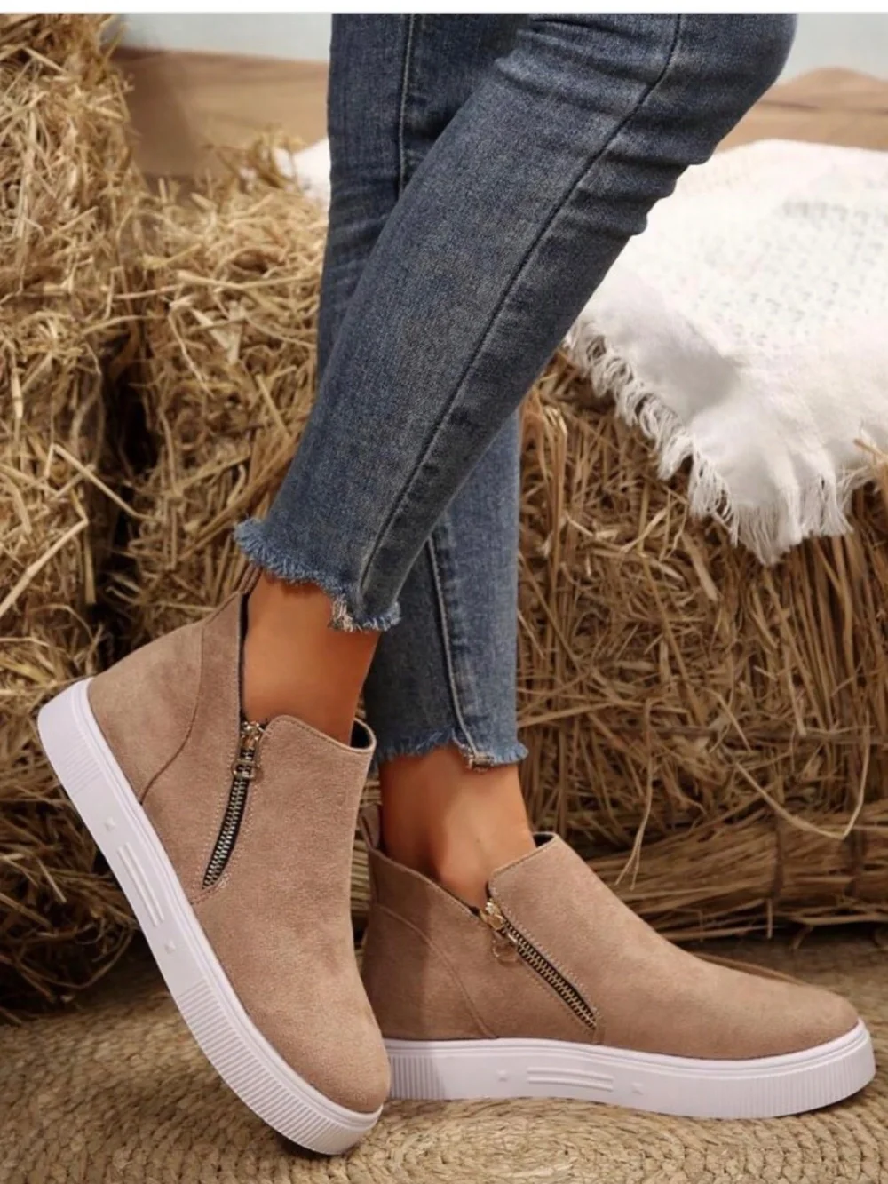 BRAND NEW Women’s Shein Ankle Boots